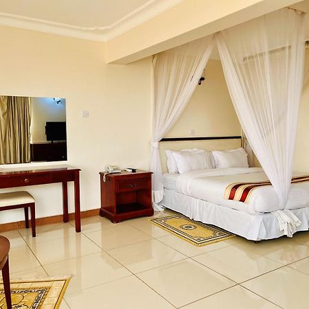 Bomah Hotel Limited Gulu Екстериор снимка