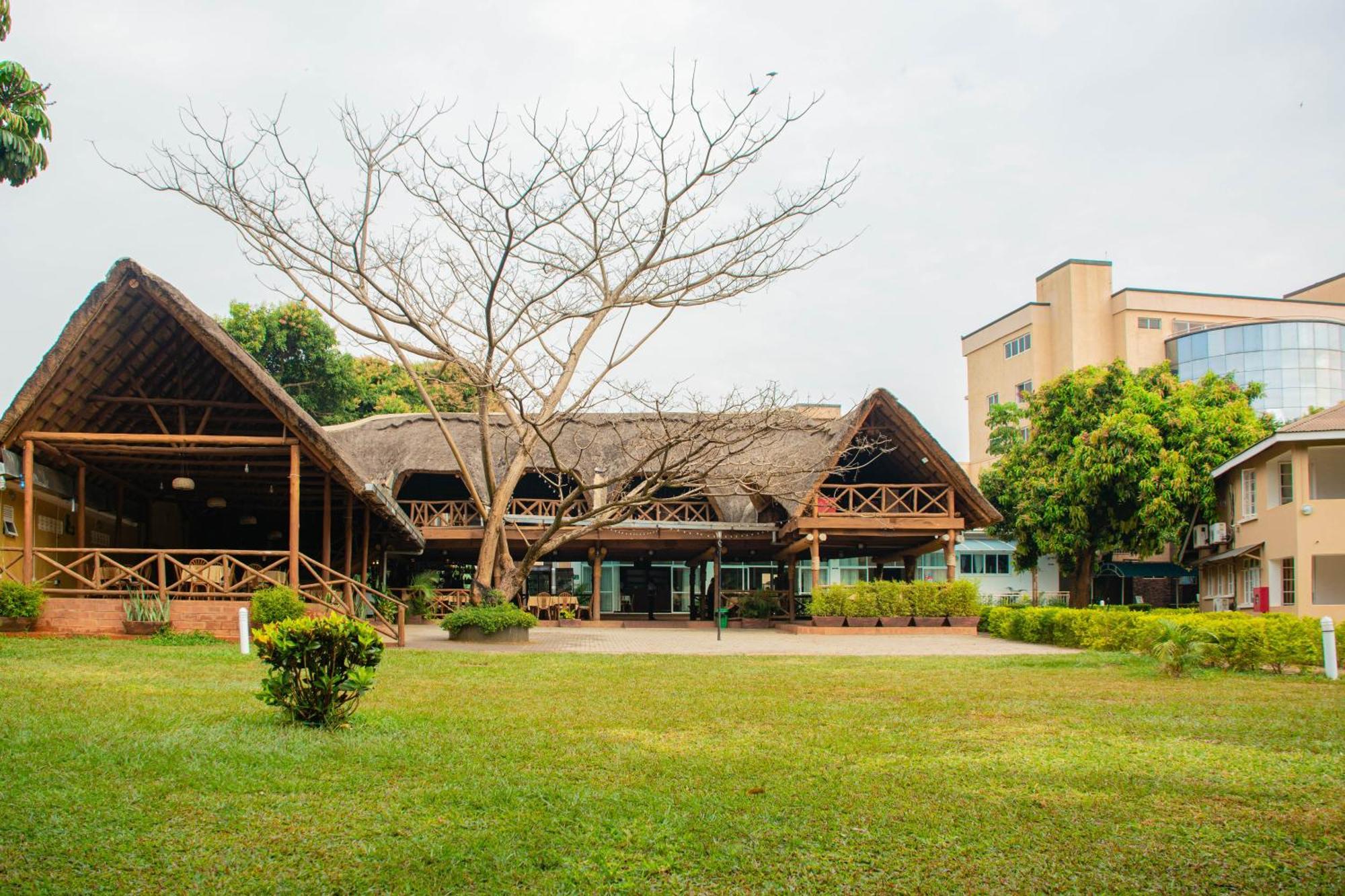 Bomah Hotel Limited Gulu Екстериор снимка