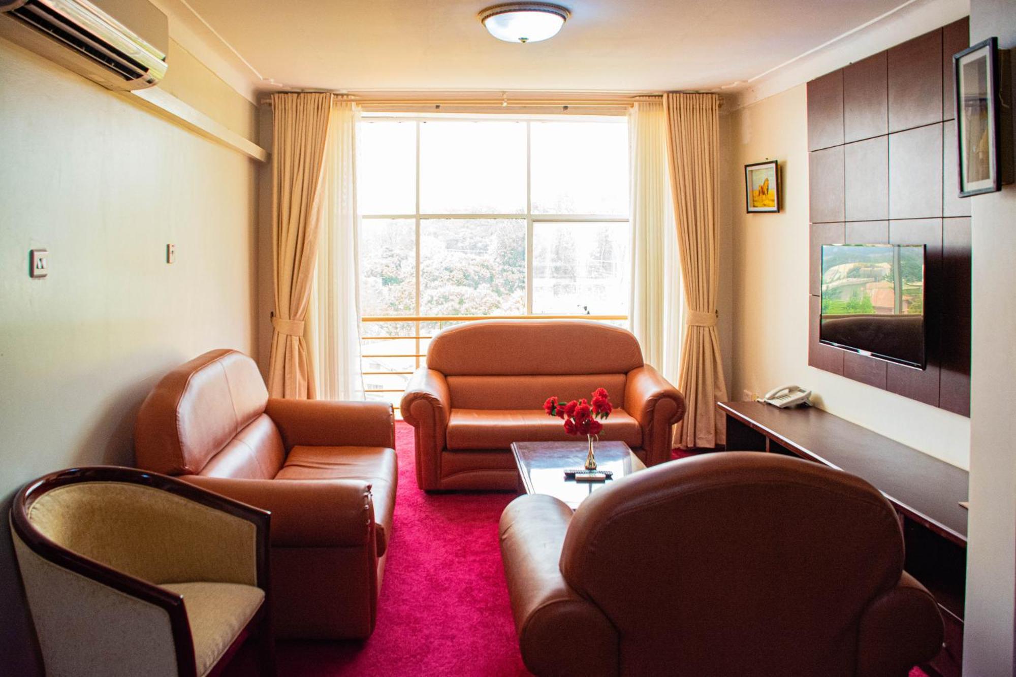 Bomah Hotel Limited Gulu Екстериор снимка