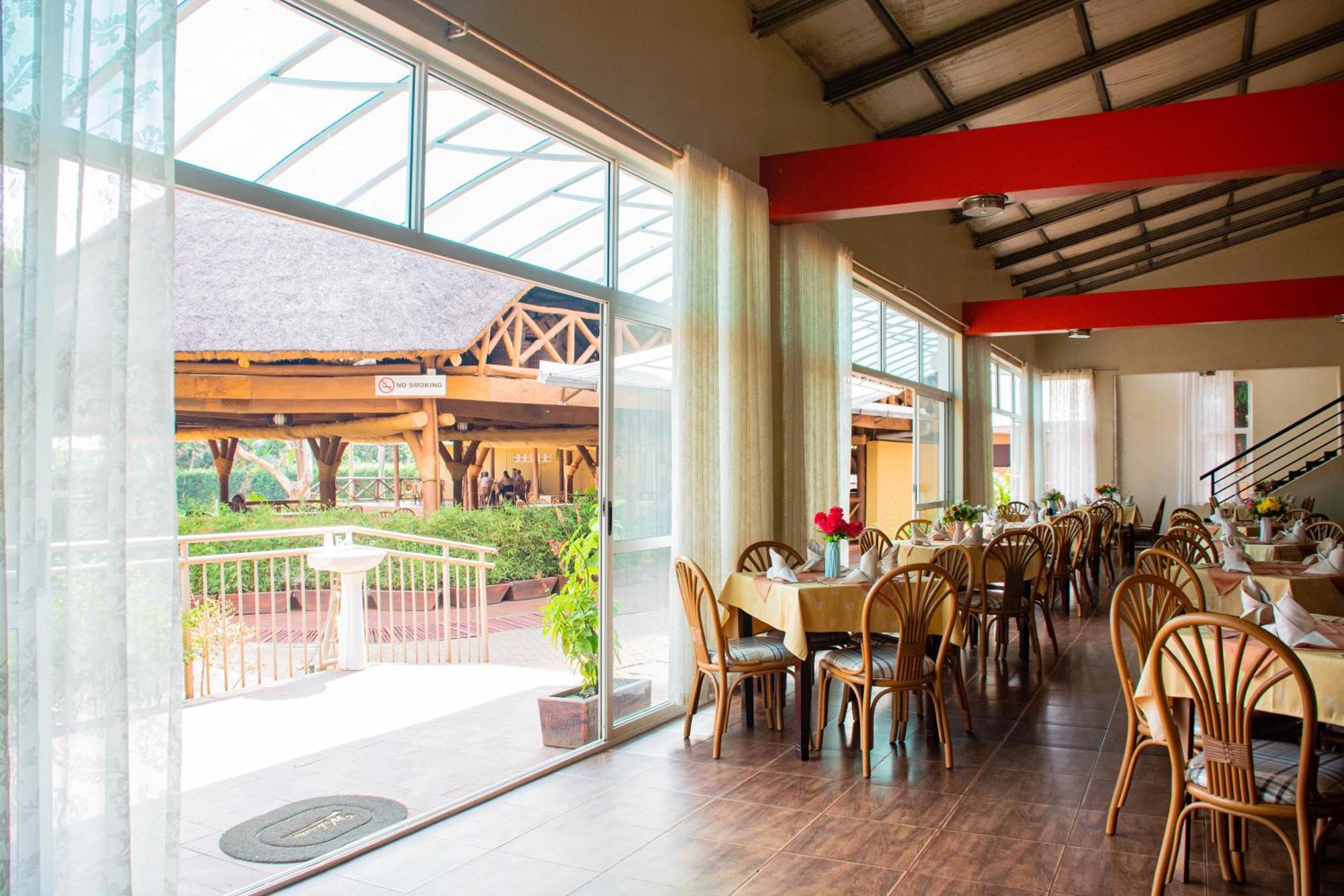 Bomah Hotel Limited Gulu Екстериор снимка