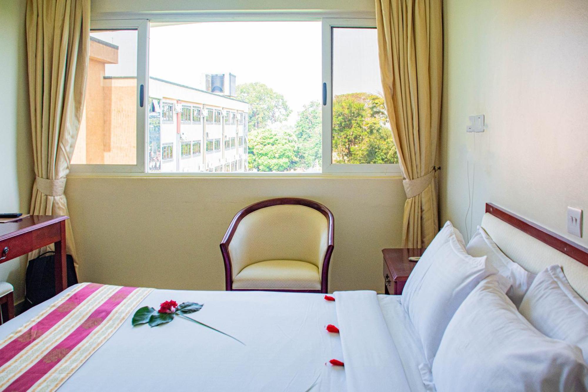 Bomah Hotel Limited Gulu Екстериор снимка