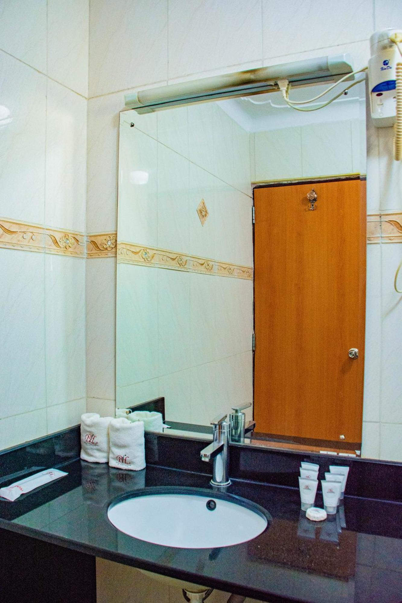 Bomah Hotel Limited Gulu Екстериор снимка